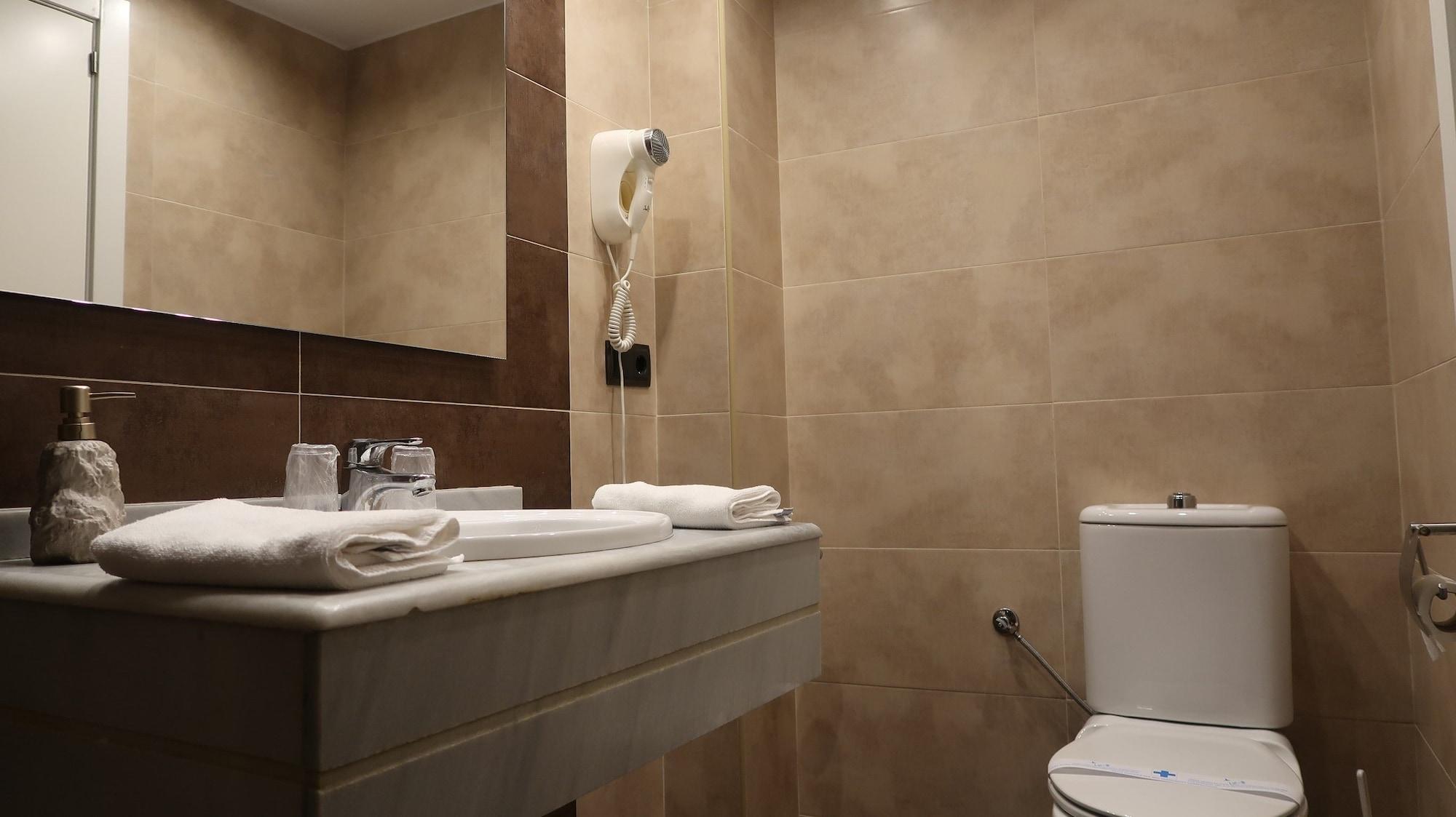Hotel Teruel Plaza Екстериор снимка