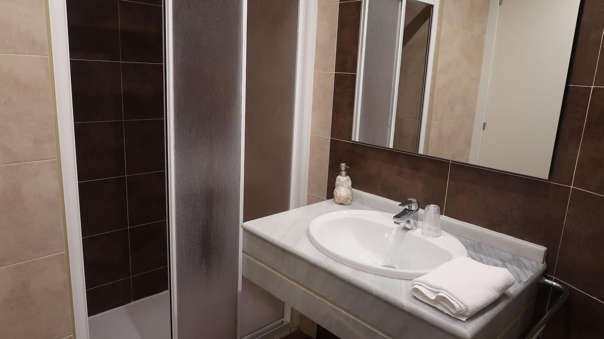 Hotel Teruel Plaza Екстериор снимка