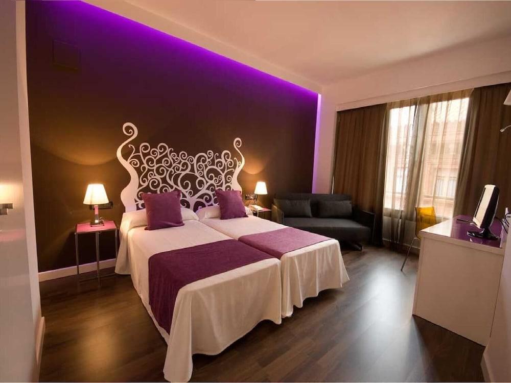 Hotel Teruel Plaza Екстериор снимка