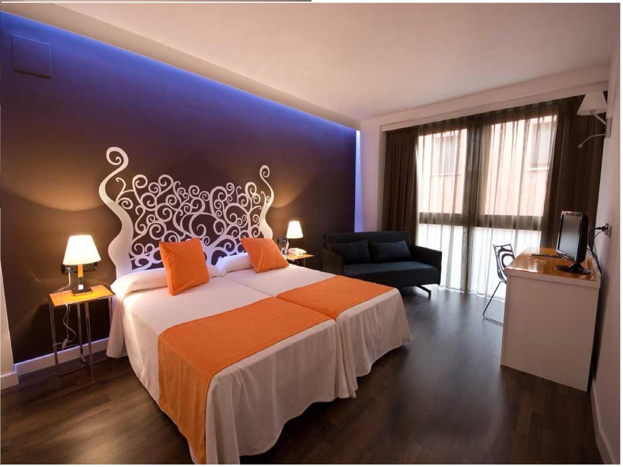 Hotel Teruel Plaza Стая снимка