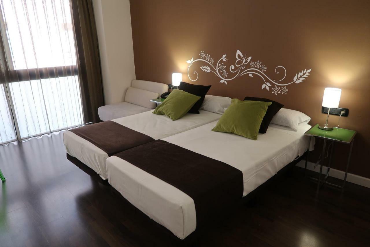 Hotel Teruel Plaza Екстериор снимка